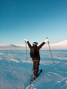 How to Lose Weight While Skiing? Pluses of Winter Sport