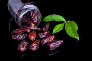 Dates: Benefits and Harms To The Body