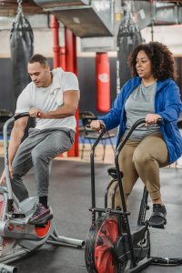 Treadmill OR Spin Bike. Which Cardiovascular Equipment is Better?